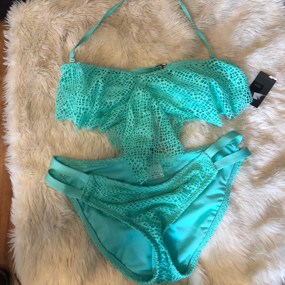 MOSSINO Purple Halter Tankini Swim Top & Bottom Size Large Removable Pads Lace.